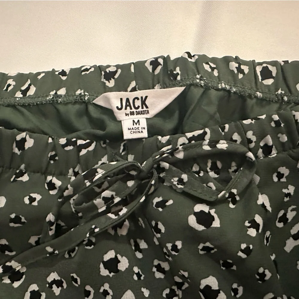 JACK by BB Dakota green leopard print shorts
